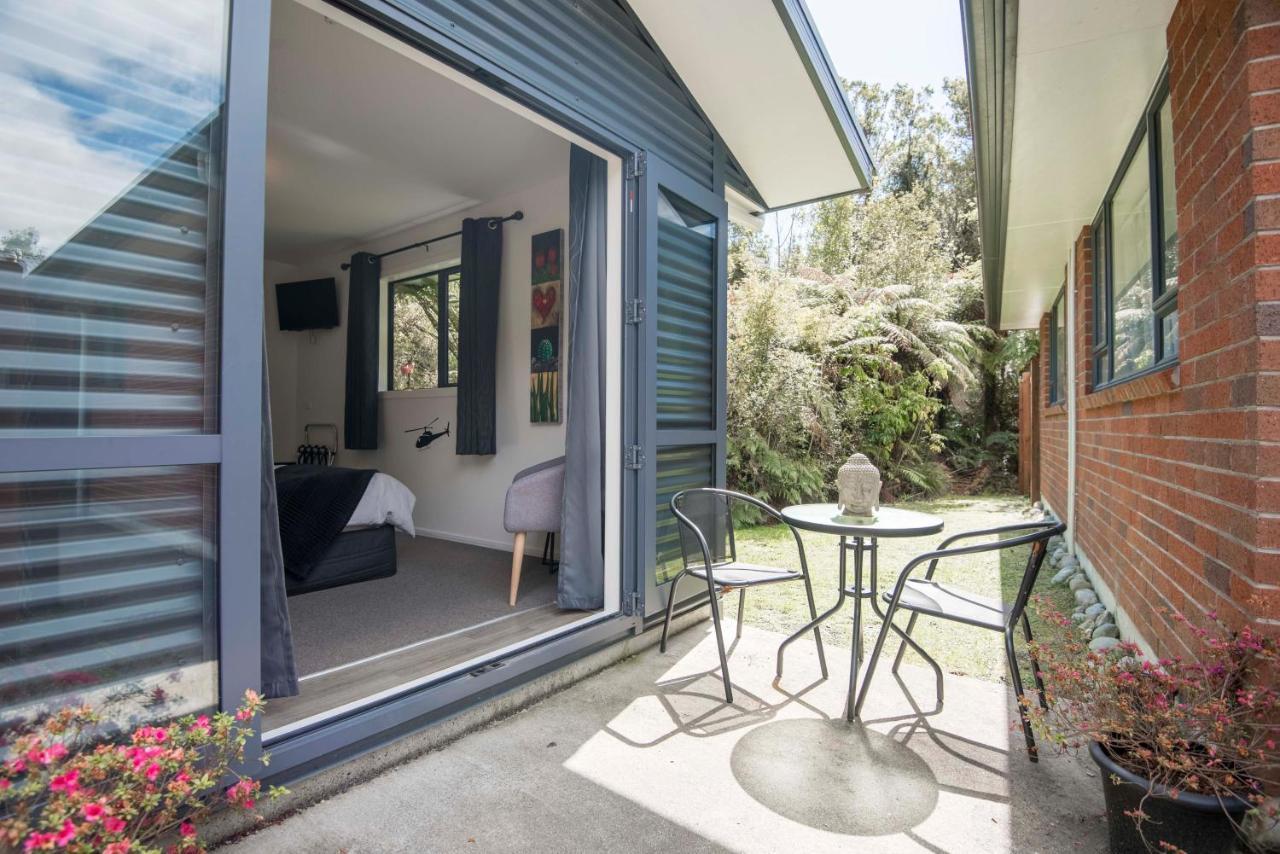 Six Kamahi Guest Studio Franz Josef Extérieur photo